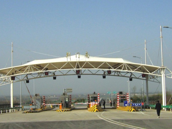高速公路收费站膜结构,高速收费站出入口膜结构,收费站岗亭膜结构